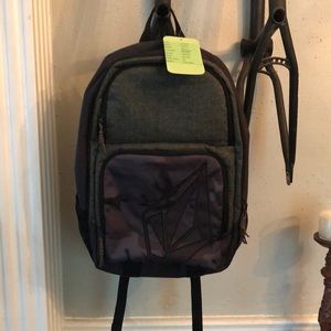 Volcom backpack NWT